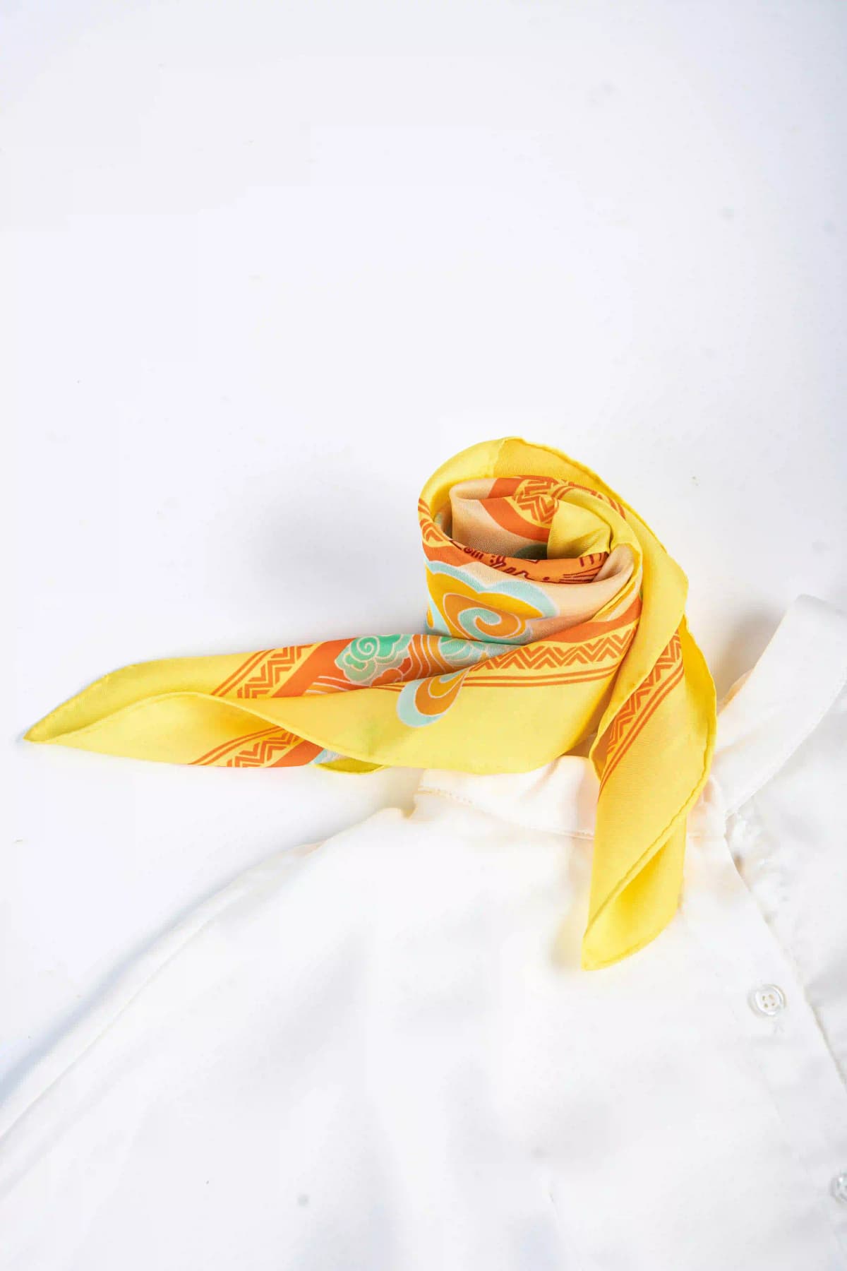 Banarasi Silk Scarf — Gift Box